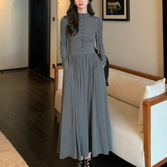 简约风纯色长袖针织连衣裙女秋冬口袋褶皱气质打底裙纽扣长裙跨境