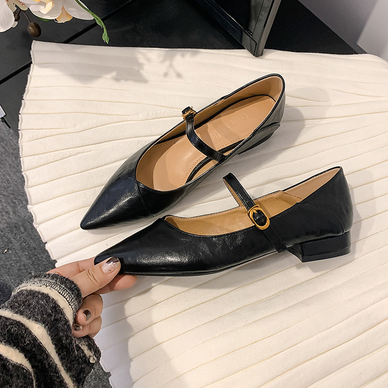 Zapatos Mary Jane franceses puntiagudos con hebilla de una palabra 2025 primavera nuevo estilo retro zapatos planos de tacón bajo todo fósforo