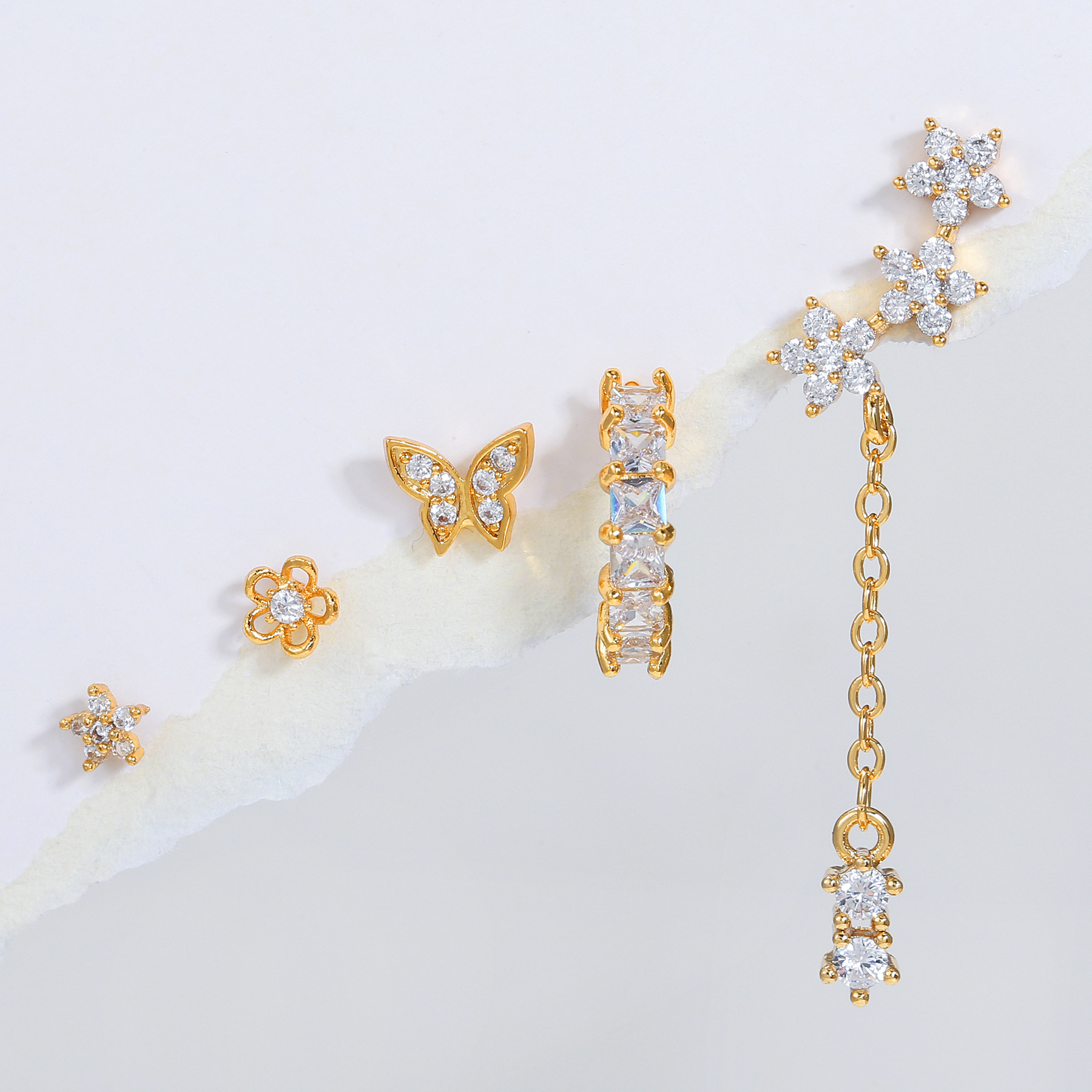 5 Pieces Quantity Fashion Butterfly Copper Zircon Ear Studs In Bulk