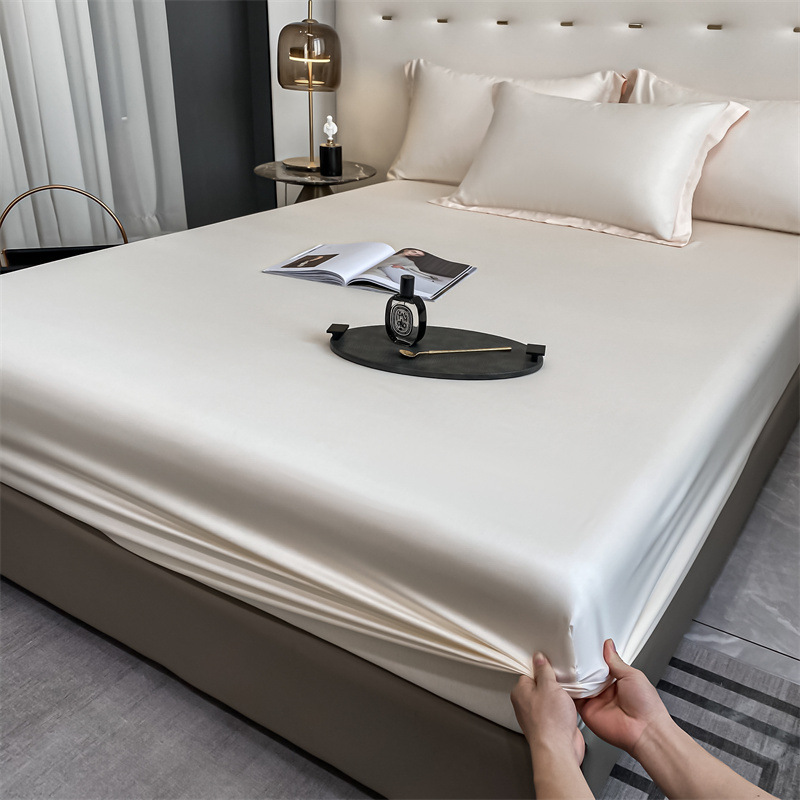 Cool Sensación de la cama de seda de hielo de una sola pieza para dormir desnudo de verano Cubierta de colchón de tres piezas Cubierta de la cama con todo incluido