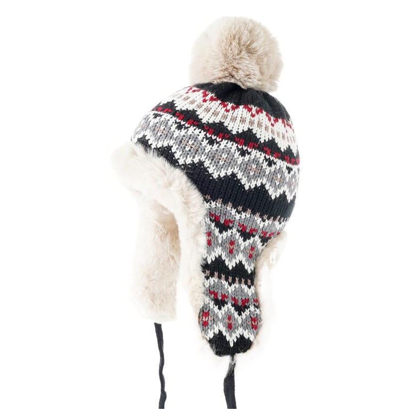 Sombrero de lana coreano lindo Lei Feng sombrero femenino Otoño e Invierno protección del oído cálido punto invierno nieve Bola de piel sombrero de lana