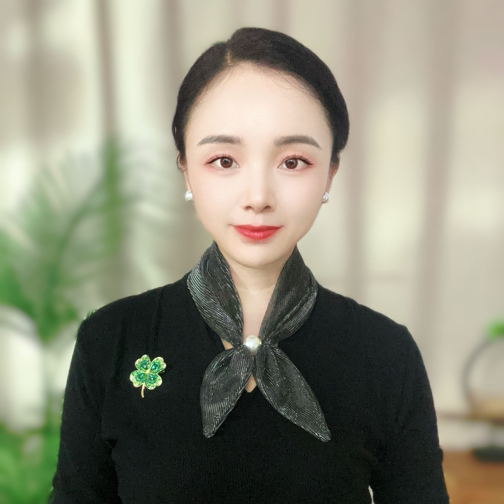 회색