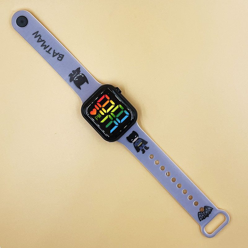 El comercio exterior de impresión en color de dibujos animados LED reloj electrónico color fresco luz botón digital niños estudiante reloj fuente de fábrica