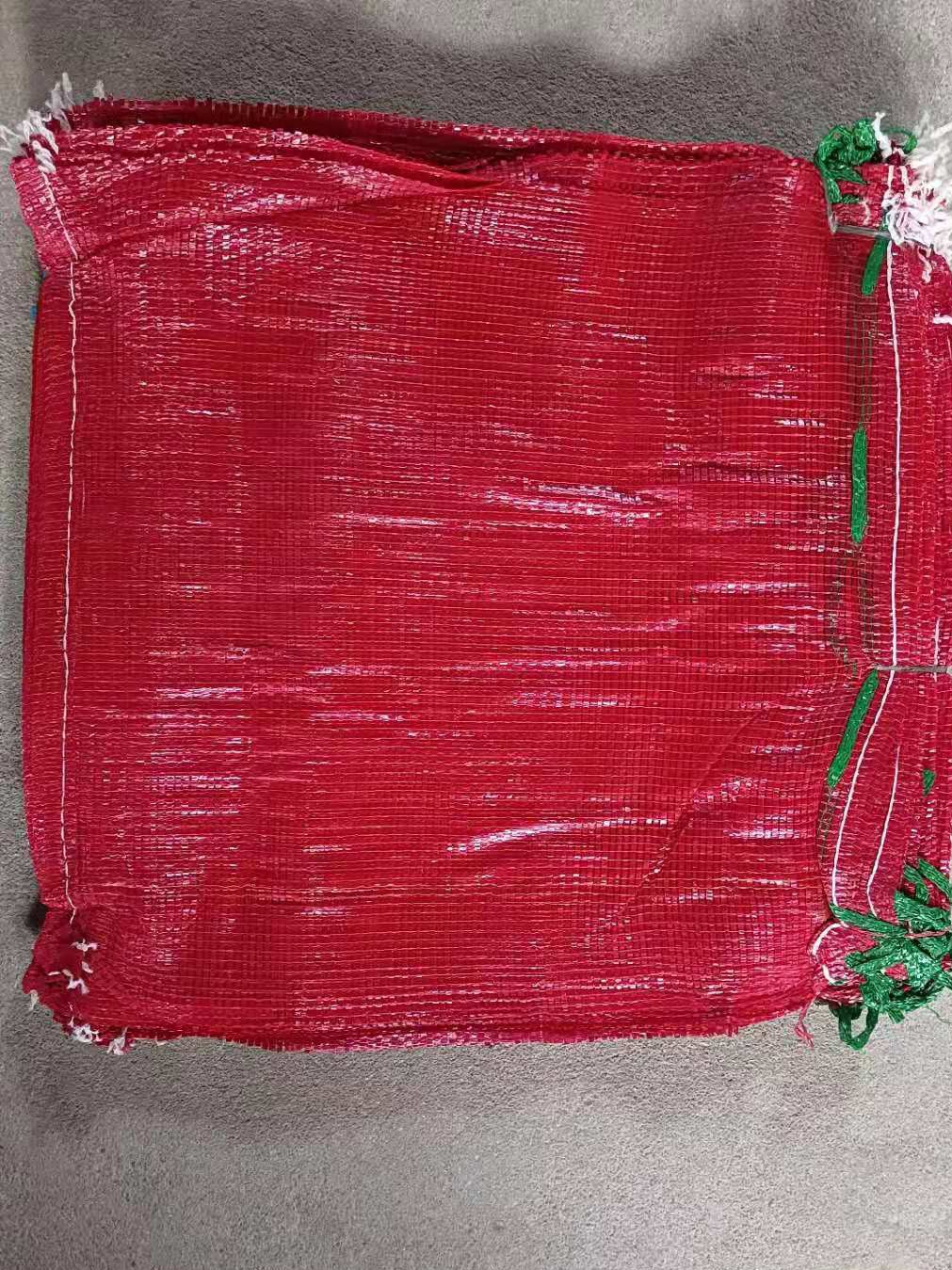 Naranja en bolsa de malla, naranja en bolsa de malla, pomelo en bolsa de malla, sandía en paquete, cebolla, patata, cuerda, bolsa de pollo