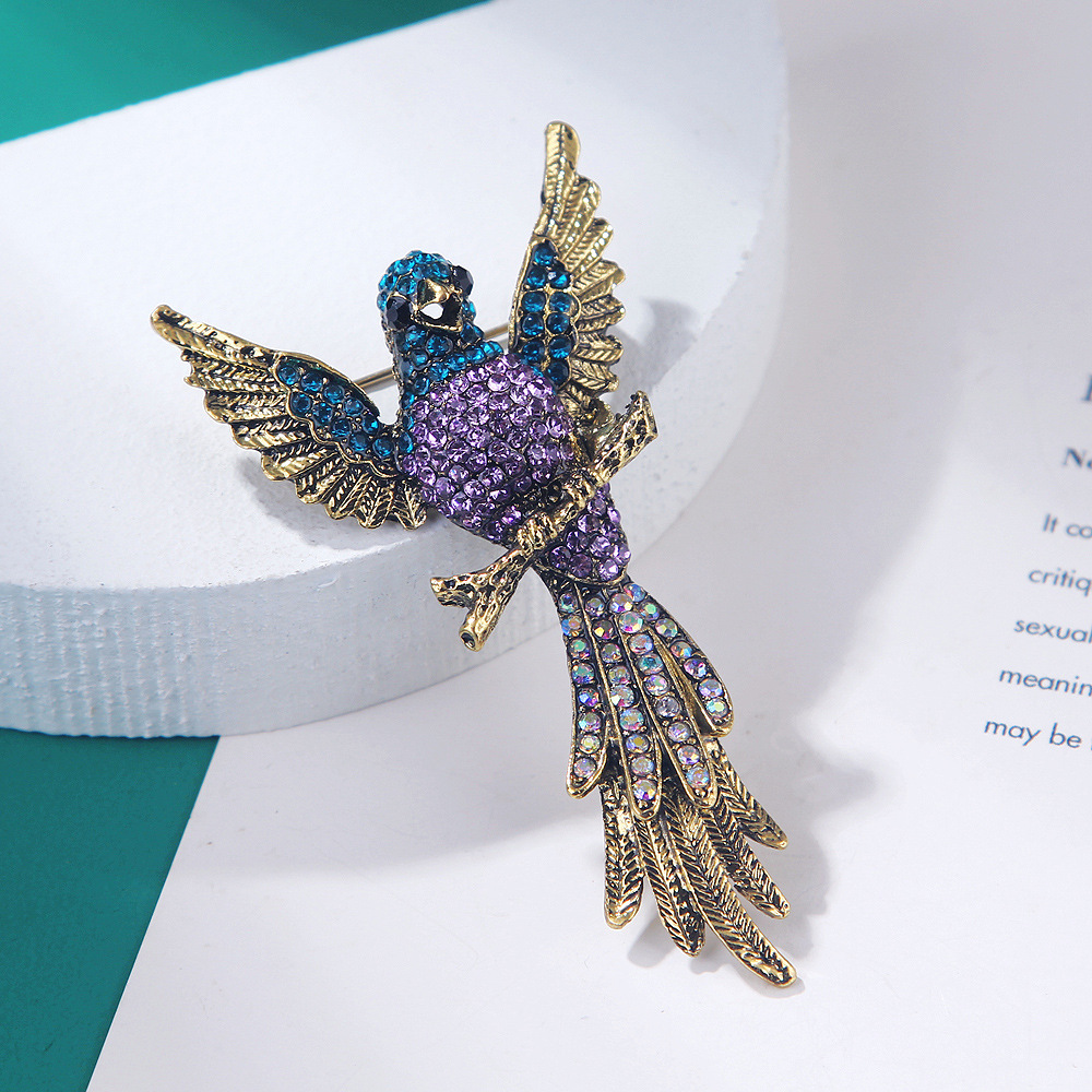 Unisex Gender Plating, Inlay Design Retro Pin Eagle Alloy Plating Inlay Rhinestones Unisex Brooches