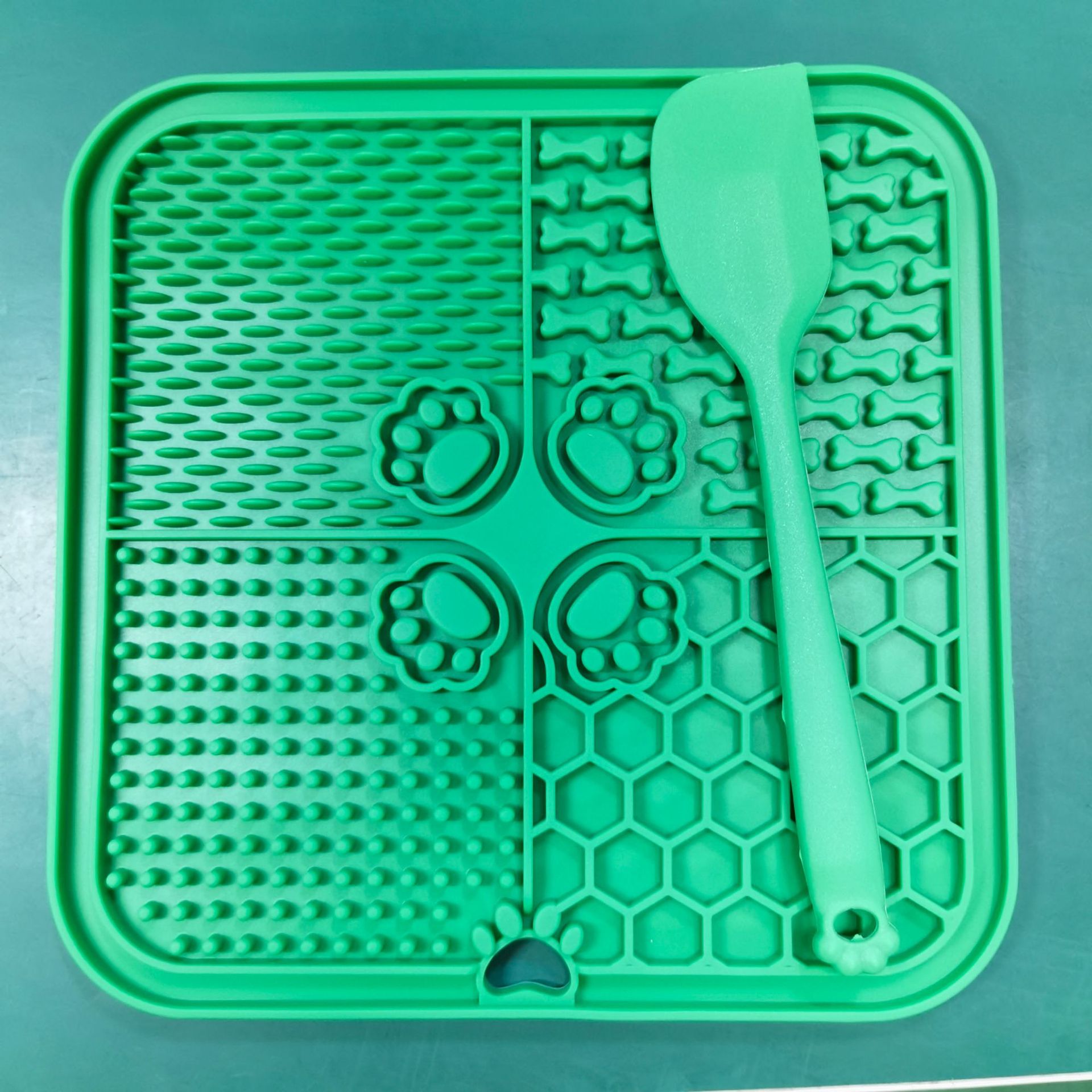 Amazon Pet Products Licking Pill Pill