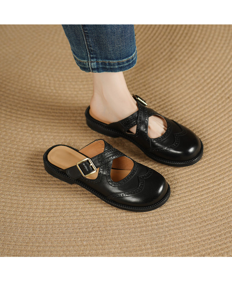 Dép sandal nữ da bò mũi trùm đế bằng, quai chéo chạm trổ cổ điển — đen chi tiết 4