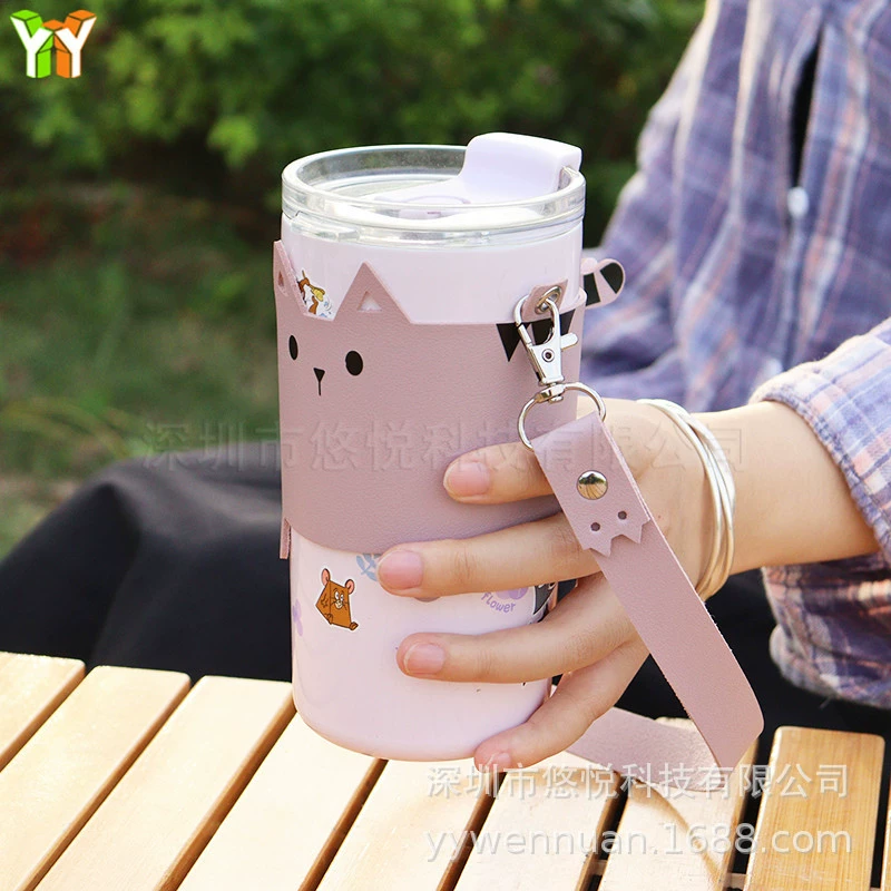 Handheld removable small tea cup, anti-scald