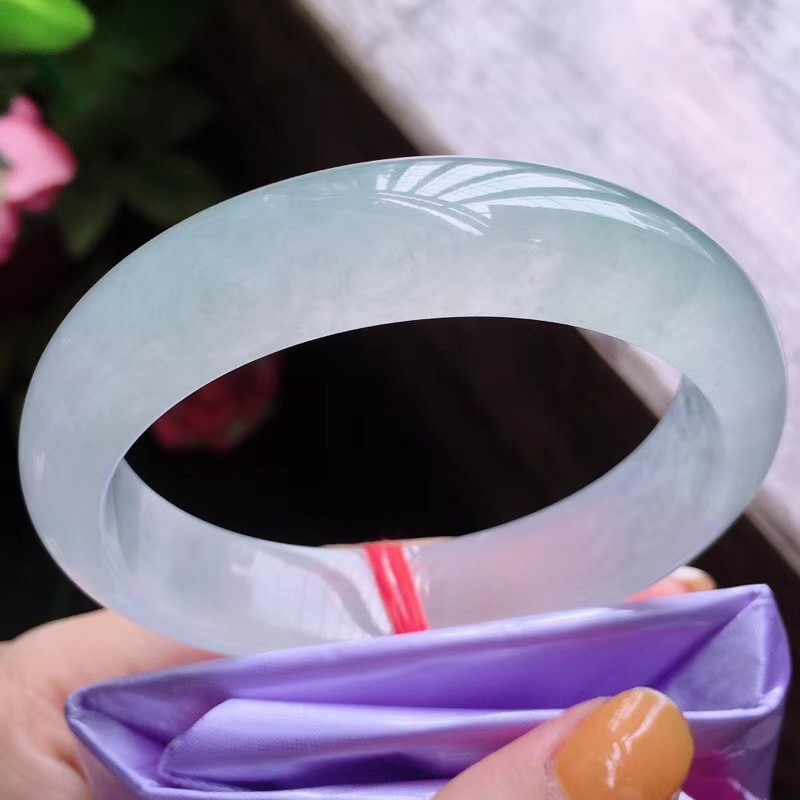 Pulsera de jadeíta birmana natural tipo A Brazalete de jade_voghion.com