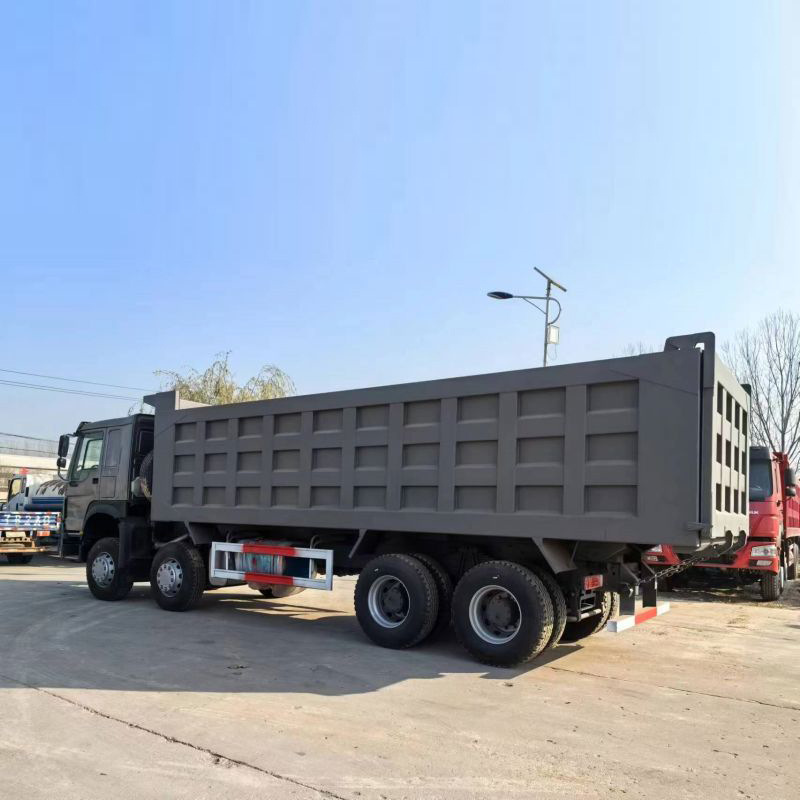 Export China Sinotruk Howo V7-X Dump Truck 430 Horsepower Front Four Rear Eight Mining Slag Transport Trailer