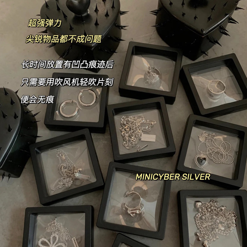 Ouyang Nana pequeño libro rojo plantación de hierba red roja PE película joyería caja de exhibición de almacenamiento collar de anillo de plata joyería curado