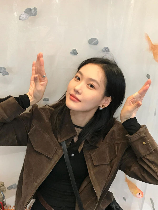 独特超好看麂皮绒外套女秋季小个子美式休闲超火咖色短款翻领夹克|undefined