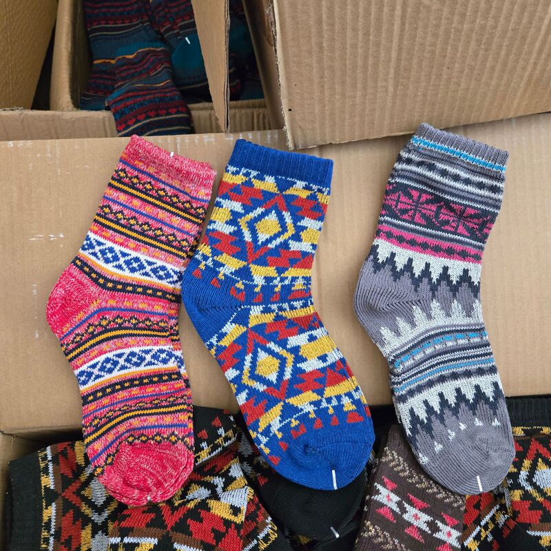 Japanese-Style Thick-Knit Mid-Length Ethnic Cotton Women's Socks, Vintage Totem Harajuku Trendy Socks, Cross-Border