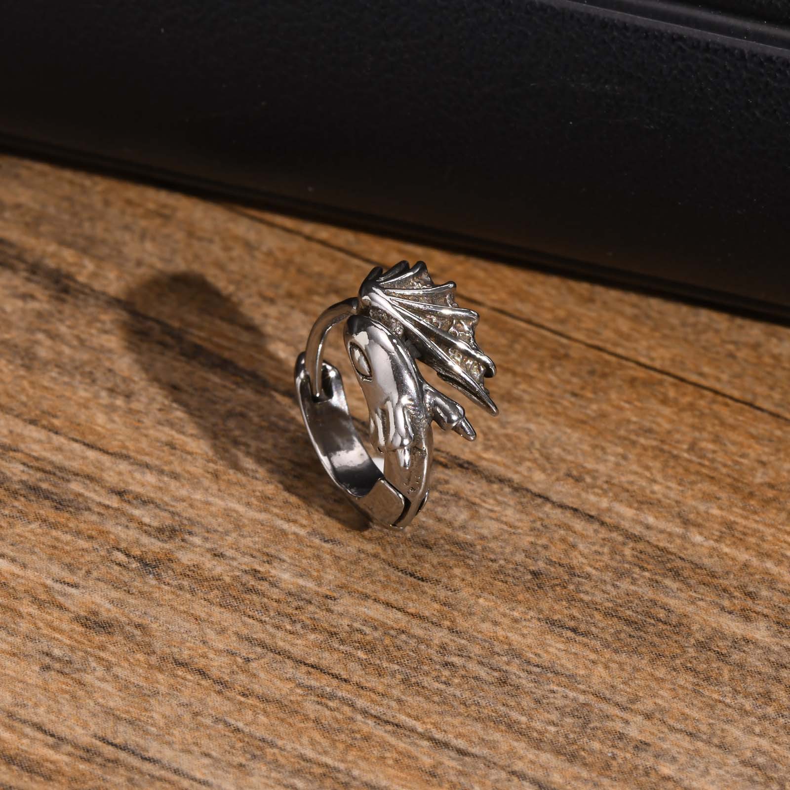 Title 4, Heren roestvrijstalen oorbellen met vliegende d...