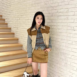 2025秋冬南油高品质MIU翻领纽扣牛皮拼接羽绒马甲保暖休闲外套女