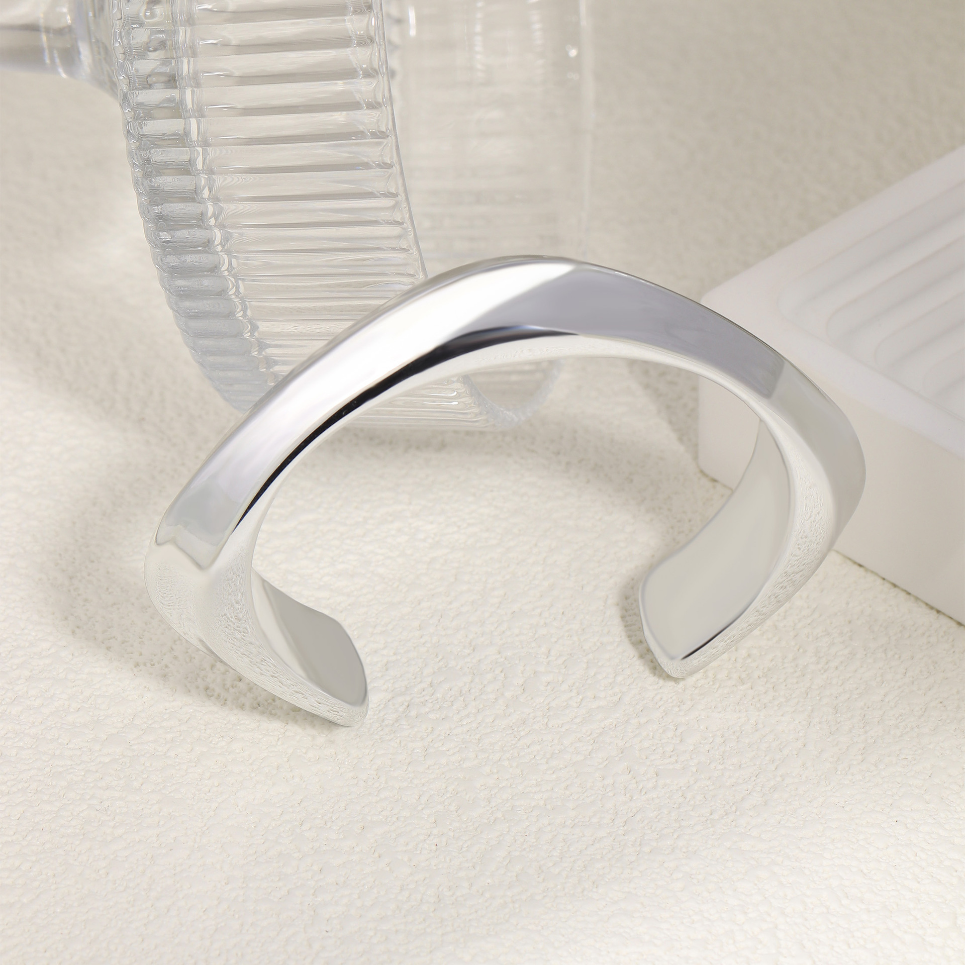 GeometricSmooth CCB Bracelet Brazalete brillante transfronterizo Joyas abiertas de acrílico europeo y americano