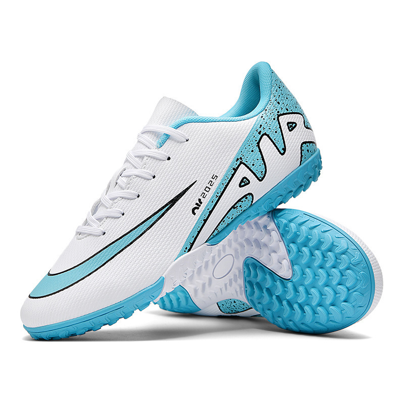 Nuevos zapatos de fútbol para adultos transfronterizos rosa para hombres y mujeres adolescentes y niños estudiantes ag ag ag agujeros TF entrenamiento al por mayor