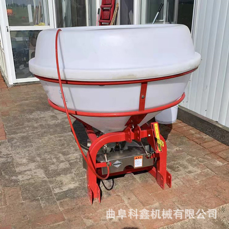 Espalhador de fertilizante granulado de grande capacidade de 600 litros, espalhador de fertilizante de disco montado na traseira com quatro rodas, espalhador de fertilizante para pomares