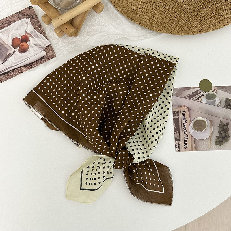 Una toalla de seda de algodón cuello pequeña toalla cuadrada de alta calidad nueva toalla de punto de onda universal correa de pelo protector de cuello pequeño chal