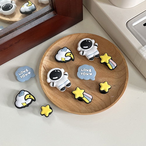 Baotou Hole Shoes DIY Accessory Personal Style Matching Detachable Cute Cartoon Decoration DIY Slippers Accessory Summer