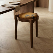 �йŲ͵ʿɯB��С���ӏ͹ż��ú�ɫ��ľ���ӻ��y������ʽ��ľ����