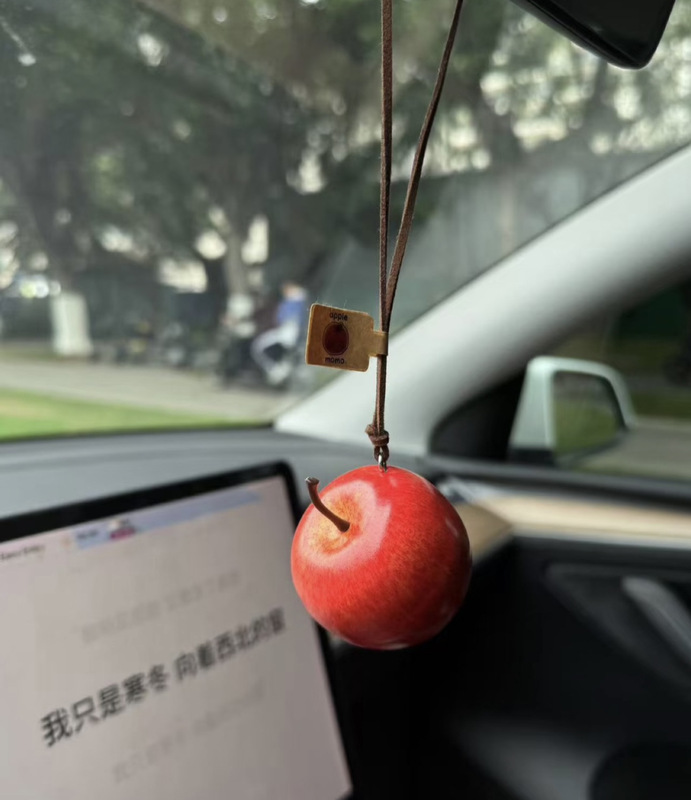Apple 車のペンダント、安全な旅行キーホルダー、車のクリエイティブな雰囲気のバックミラーペンダント、インターネット有名人の装飾品|undefined