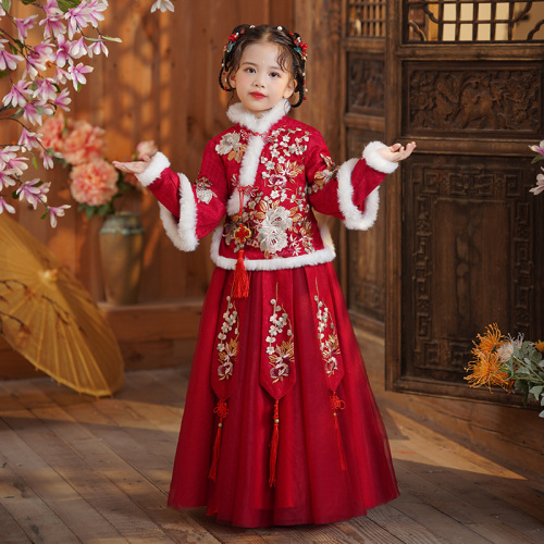chinese new year dress up ideas How to Wear Red: 15 Streetstyle-approved Chinese New Year outfit ideas