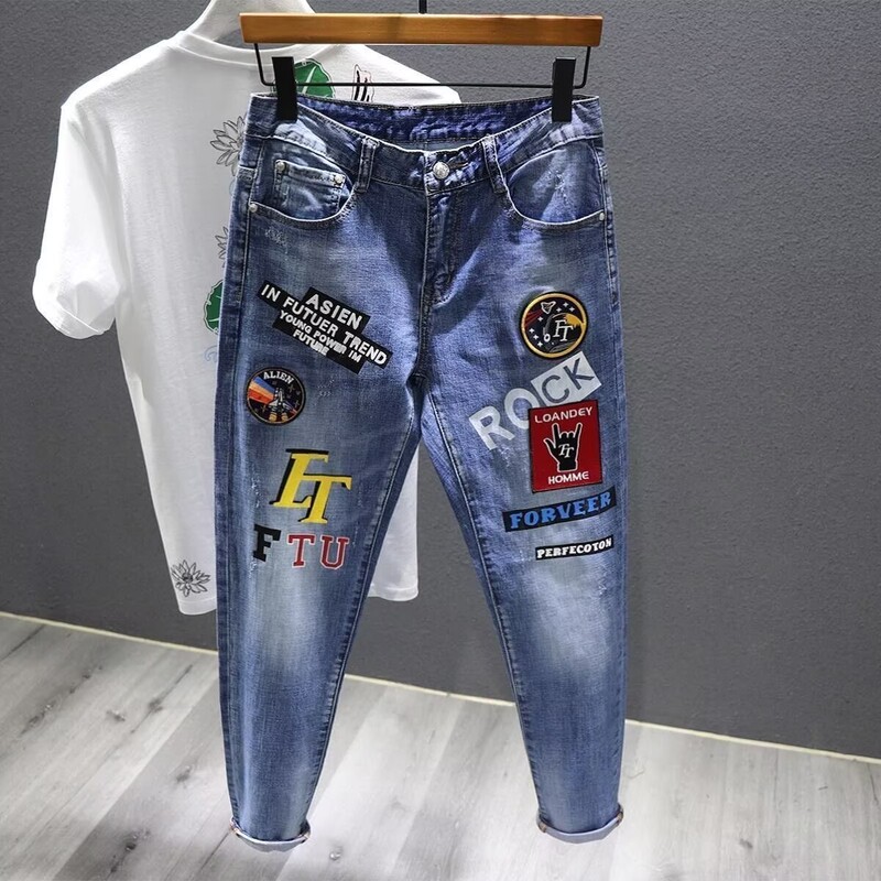 American-style men's personalized stretch jeans, new trendy slim-fit high-end casual skinny pants for spring and autumn American-style men's personalized stretch jeans, new trendy slim-fit high-end casual skinny pants for spring and autumn