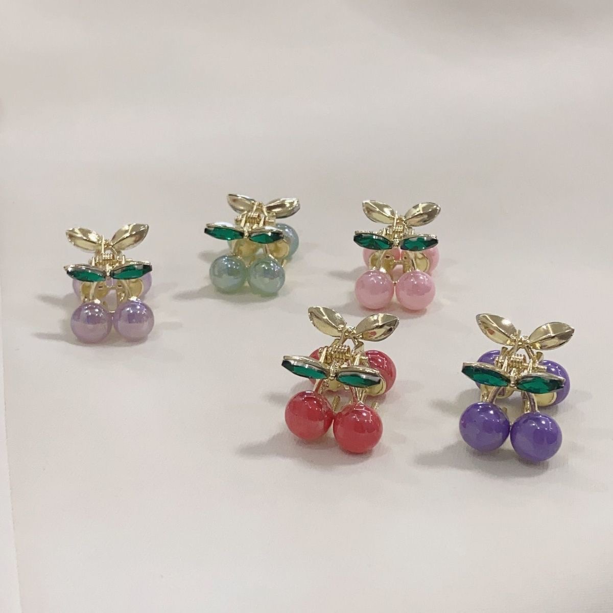 6g Weight Hair Claws Hair Accessories Type 1 Piece Quantity Holiday, Street Occasion Imitation Pearl Material Cherry Pattern All Seasons Season Women's Gender Cute, Sweet Style Cute Sweet Women's Cherry Imitation Pearl Hair Claws 20