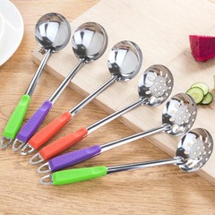 Stainless steel soup spoon can be hung hot pot spoon soup leak plastic handle thickened hot pot spoon soup leak color handle hot pot spoon leak