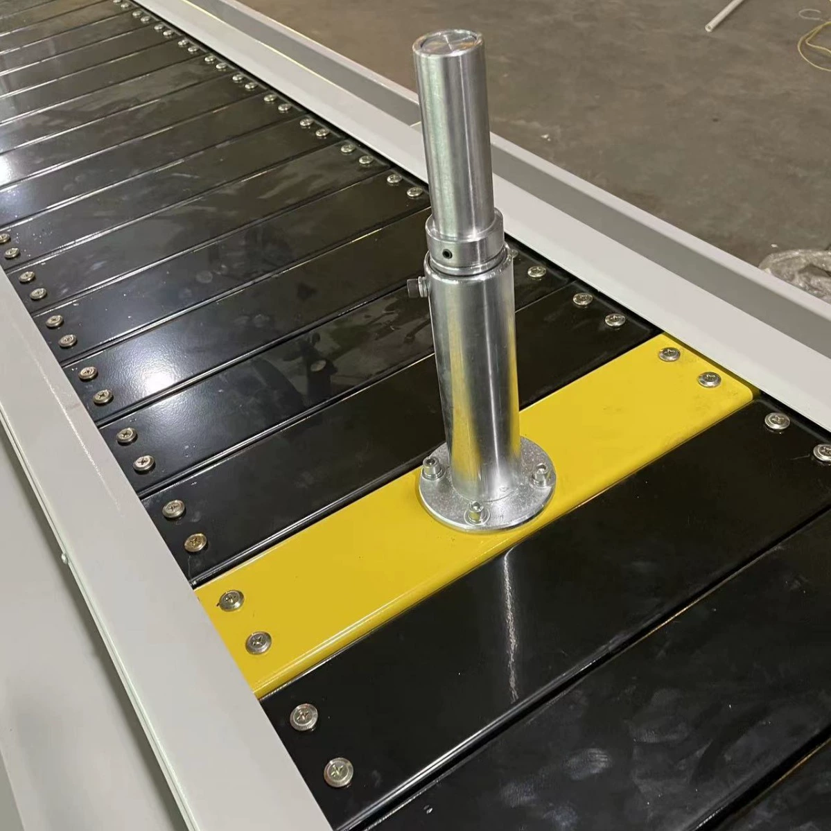 Производство производителя и продажа конвейера для сборки электромобилей конвейер для сборки мотоциклов производственная линия для велосипедов