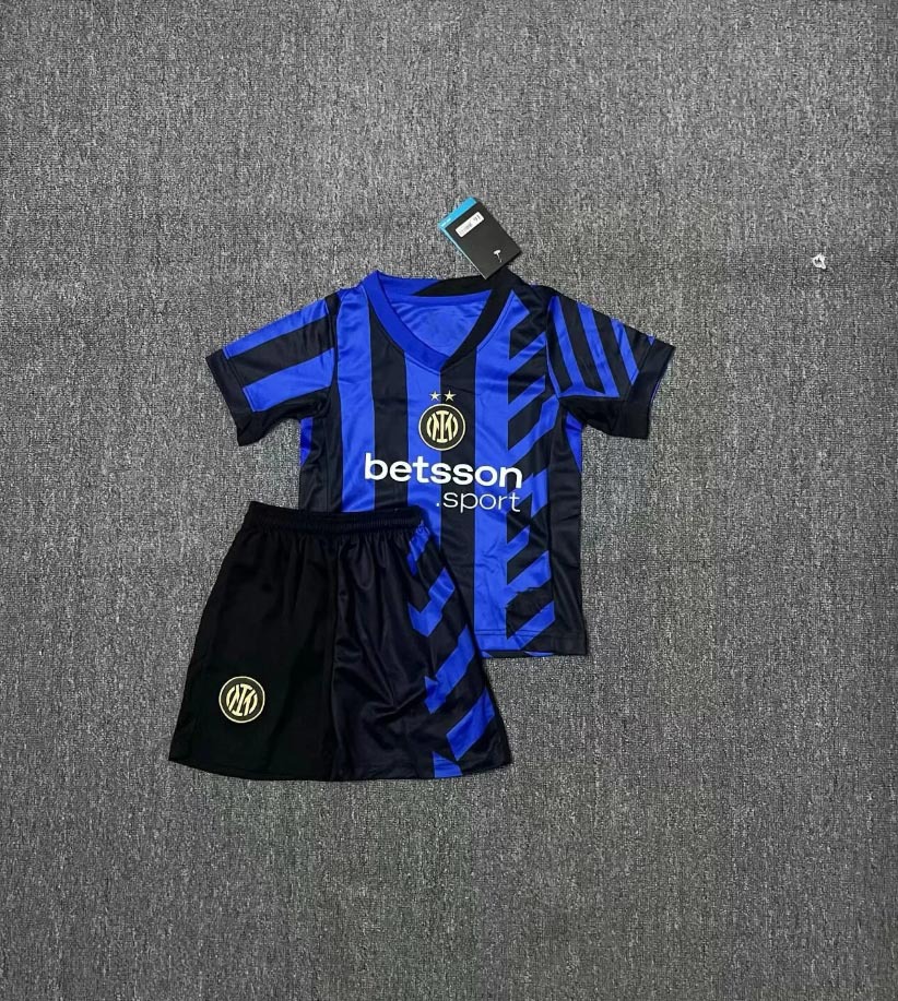 2425/인터 밀란 홈코트