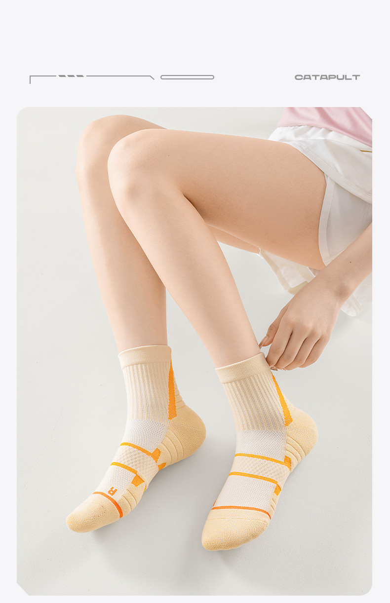Mid Calf Sports Socks For Running And Badminton With Thick Sole_voghion.com