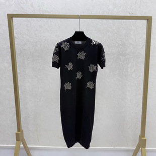 �߰汾F��26�����¿�s���̽��A�I����ᘿ�������Ů�b���Lȹ