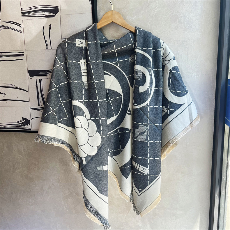 Talven uusi runsas i-mitation-kashmirhuivi, pieni tuoksuva lyhyt tupsuhuivi, matkavalokuvaushuivi_voghion.com