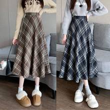 咖色毛呢格子半身裙女秋冬款2025新款高腰显瘦半裙a字中长伞裙子