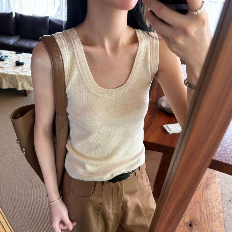 Summer New U-Neck Wool Knit Vest 2026 New Style Soft Skin-Friendly Versatile Slimming Basic Top Summer New U-Neck Wool Knit Vest 2026 New Style Soft Skin-Friendly Versatile Slimming Basic Top