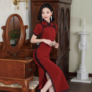 ��ˇ�͹��Lһ�ֽ��L������2026��Ů�Ƽtɫ���Ś��|�B��ȹ�ŷ��P��