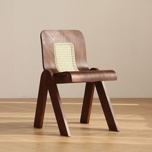 法式轻奢中古椅子实木靠背餐椅藤编设计师家用创意卧室单人复古