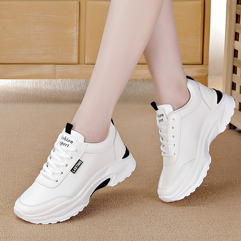 2026 Autumn Simple Sports Shoes for Women, Breathable Low-Top Summer Solid Color Running Shoes, Leather Thick-Soled Dad Shoes for Women