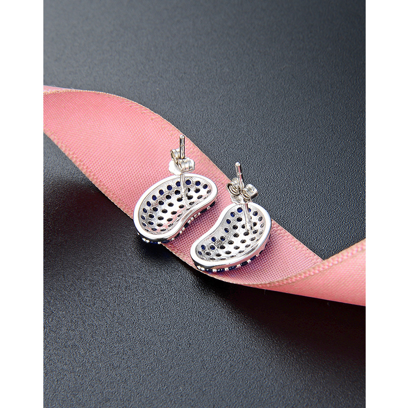 Lleno de diamantes Beanie pendientes de las mujeres 925 plata esterlina nicho de alto sentido 2024 nuevos pendientes de circón azul transfronteriza