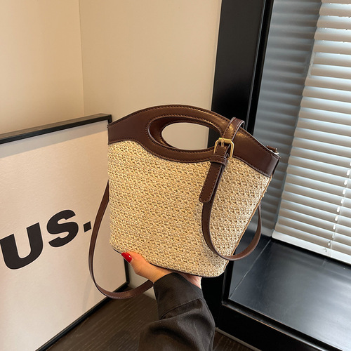 Elegant Grass-Woven Bag for Women -  New Summer Vacation Handbag - Versatile and Stylish Woven Bucket Bag with Crossbody Option