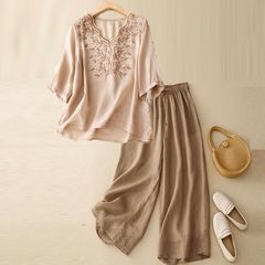 中老母夏服天糸麻ファッションスーツ女性大サイズレトロ刺繍上着二重ワイドパンツ二点セット