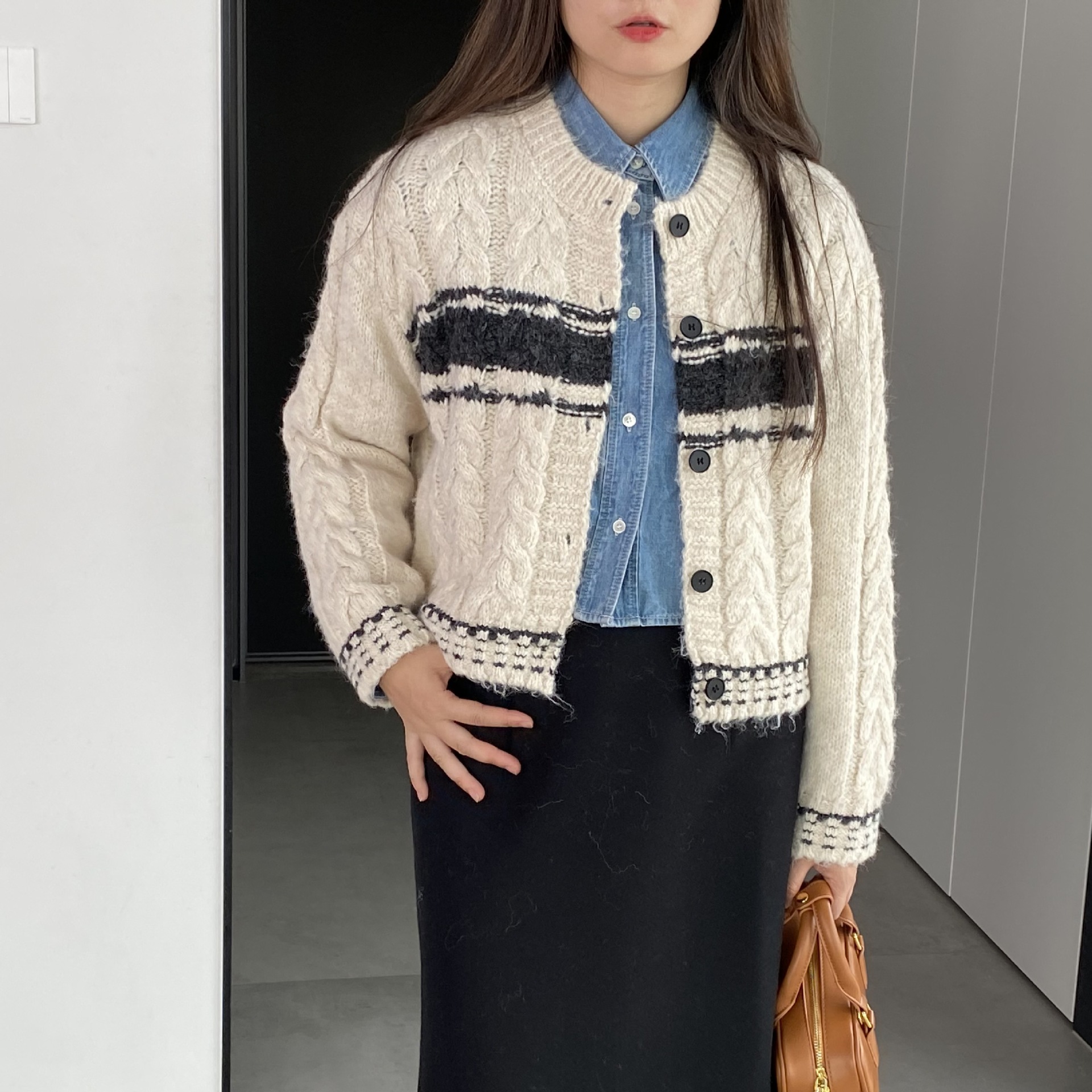 엄선된 가지 패브릭 프렌치 브리티시 스타일 긴팔 가디건, 유럽 및 미국 스타일 스트라이프 트위스트 스웨터, 여성용 루즈핏 탑 Y970