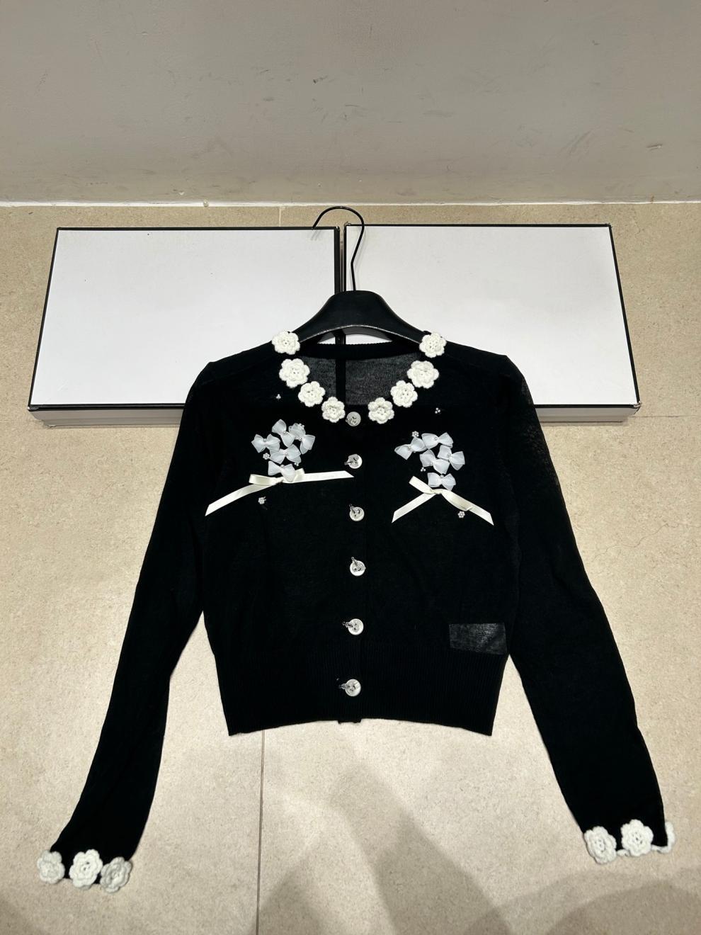 Trendy Brand Knitted Cardigan With Floral Bow, Long Sleeves, Thin, Loose Brand Logo And Versatile Women's Top, New Summer 2026_ecoleips.com