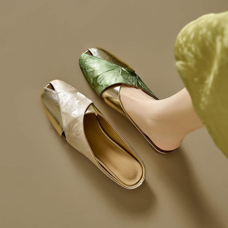 Chinese Retro Green Baotou Half Slippers for Women Summer Outer Wear Flats-Soled Slip-On Genuine Leather Mule Sandals with Print