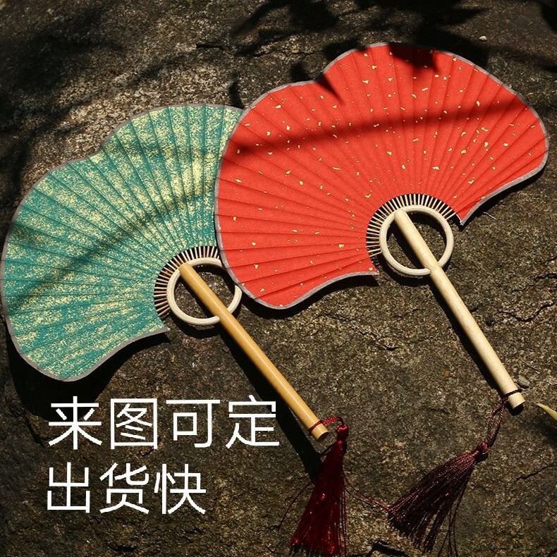 Colorful Hanfu Children's Small Fan with Ginkgo Leaves, Rice Paper, Classical Calligraphy Round Fan, Painting Diy, Gilt Fan Surface, Handmade Colorful Hanfu Children's Small Fan with Ginkgo Leaves, Rice Paper, Classical Calligraphy Round Fan, Painting Diy, Gilt Fan Surface, Handmade
