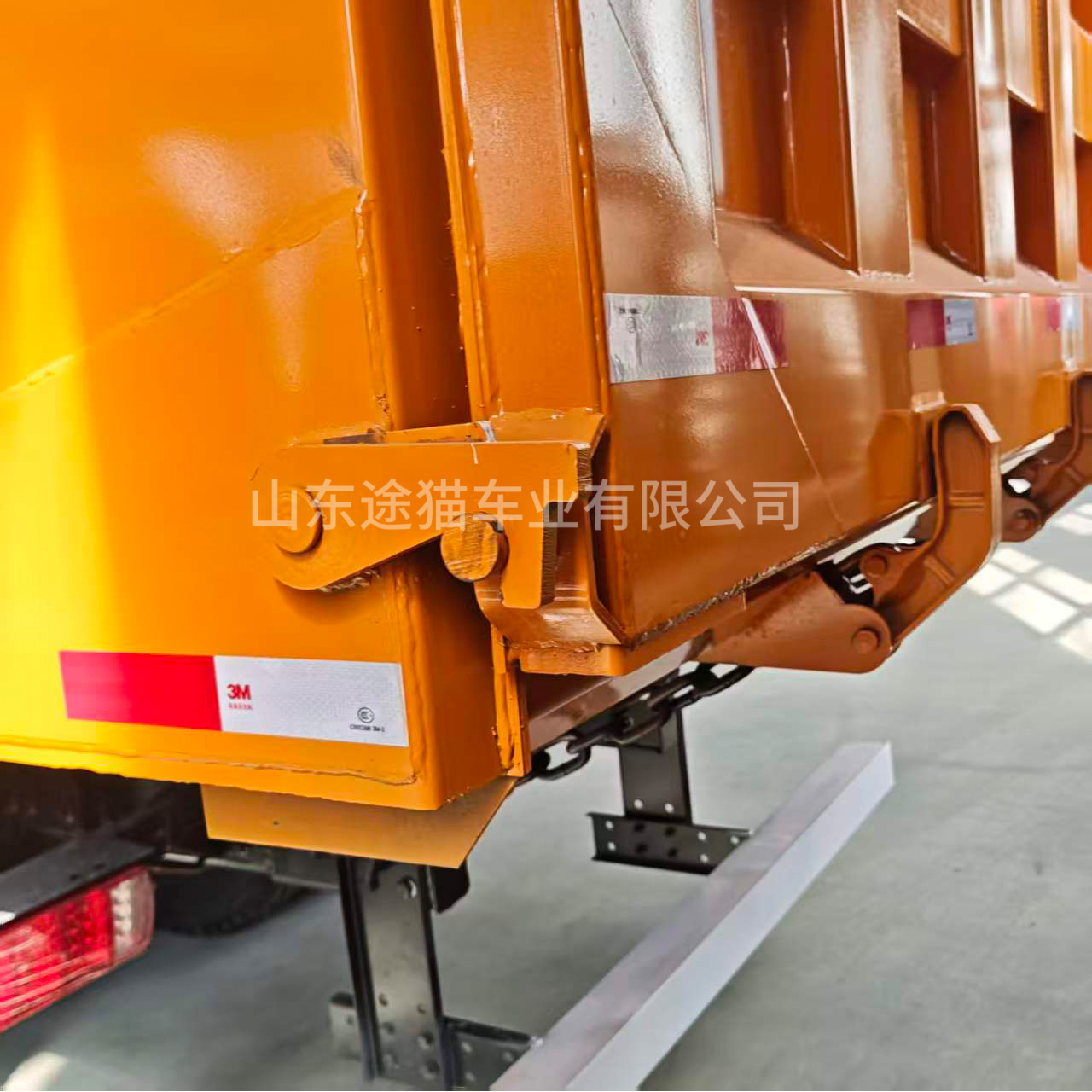 Cross-Border Shaanxi Automobile Delong F3000 8X4 Dump Truck, Engineering Dump Truck, Specialized for Mining and Earth Transport
