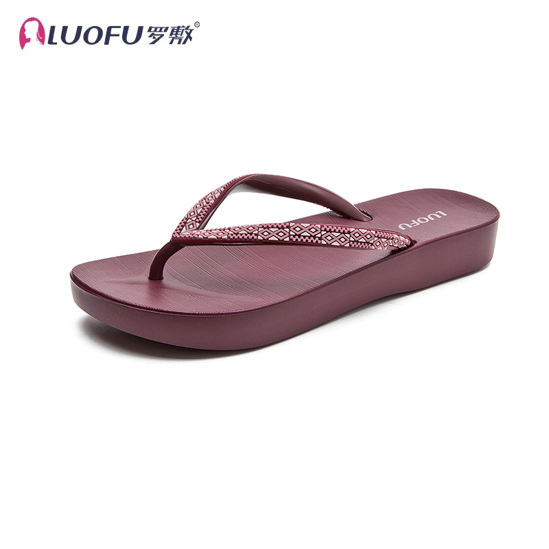 Zapatos de playa para mujeres de verano anti-deslizante de lujo de moda con nuevos zapatos de playa bohemios