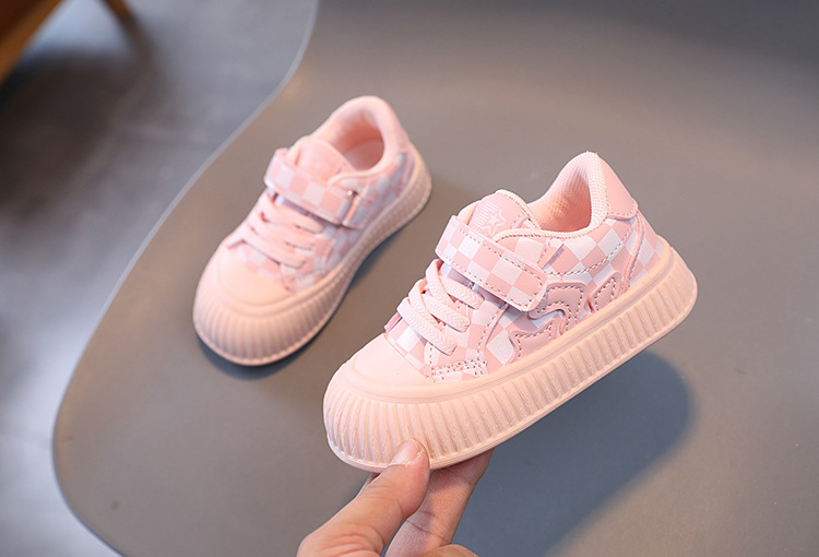 Dětské volnočasové boty na suchý zip pro kluky a holky_voghion.com